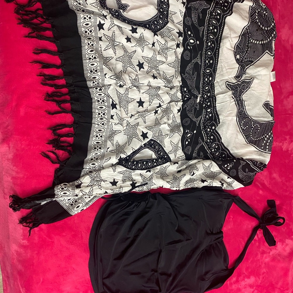 Black and White Star Patterned Scarf and Black Halter Top